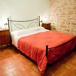 Appartamento Charming In Caprese Michelangelo, Shared Pool. Arezzo