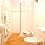 Appartamento Charming In Caprese Michelangelo, Shared Pool. *