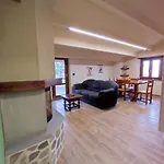 Appartamento Charming In Caprese Michelangelo, Shared Pool. Arezzo