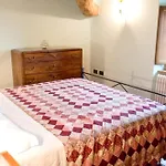 Charming In Caprese Michelangelo, Shared Pool. Appartamento *