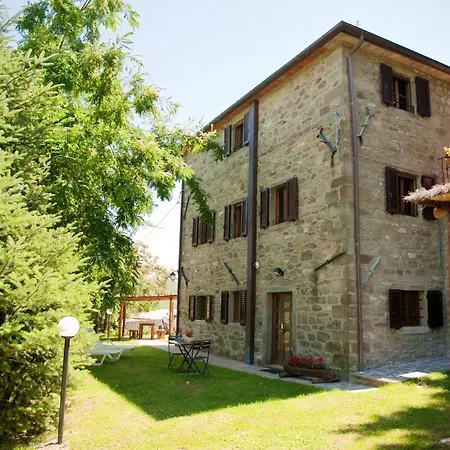 Appartamento Charming In Caprese Michelangelo, Shared Pool.
