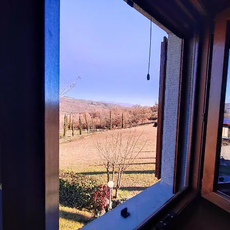 Apartment Charming In Caprese Michelangelo, Shared Pool. *