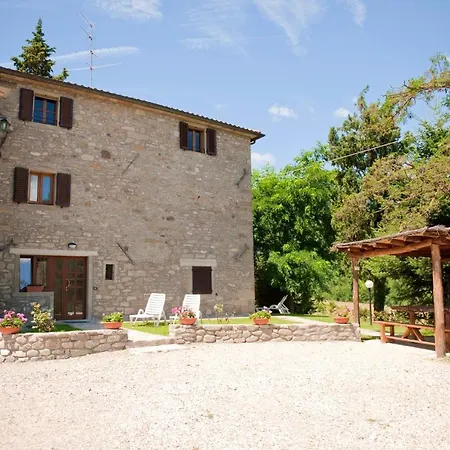 Charming In Caprese Michelangelo, Shared Pool. Apartment *