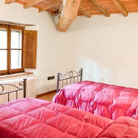 Charming In Caprese Michelangelo, Shared Pool. Arezzo